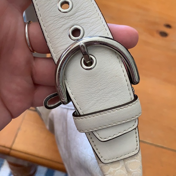 Coach Purse - Picture 2 of 4